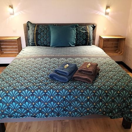 Le Jardin Des Hirondelles Bed & Breakfast Blanzaguet-Saint-Cybard Exterior foto