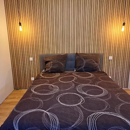 Le Jardin Des Hirondelles Bed & Breakfast Blanzaguet-Saint-Cybard Exterior foto