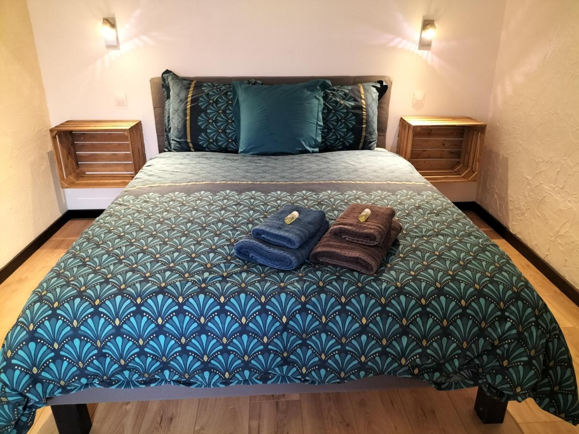 Le Jardin Des Hirondelles Bed & Breakfast Blanzaguet-Saint-Cybard Exterior foto